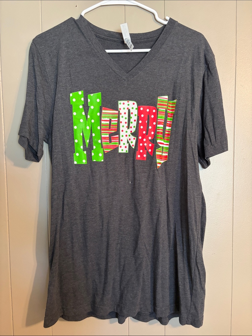 Bella Canvas Gray 'MERRY' Holiday Graphic V-Neck Tee